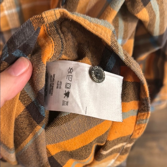 Columbia Yellow and Blue Casual Button Down Shirt - Picture 6 of 7